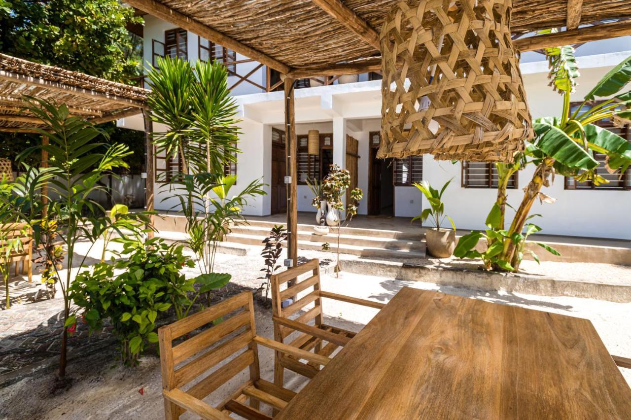 Kima Serviced Beach House & Suites Bwejuu Kültér fotó